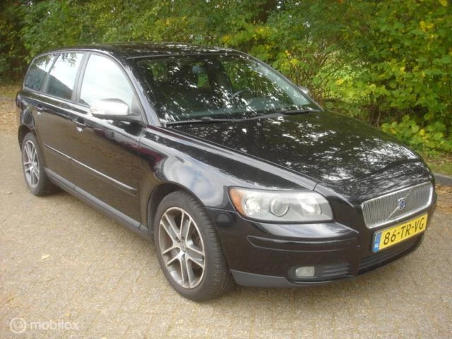 Volvo V50 2.0 Sport Airco - Cruise. Motor loopt onregelmatig
