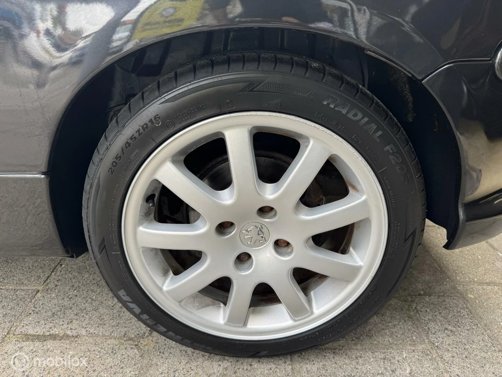 Peugeot 206 CC 2.0-16V