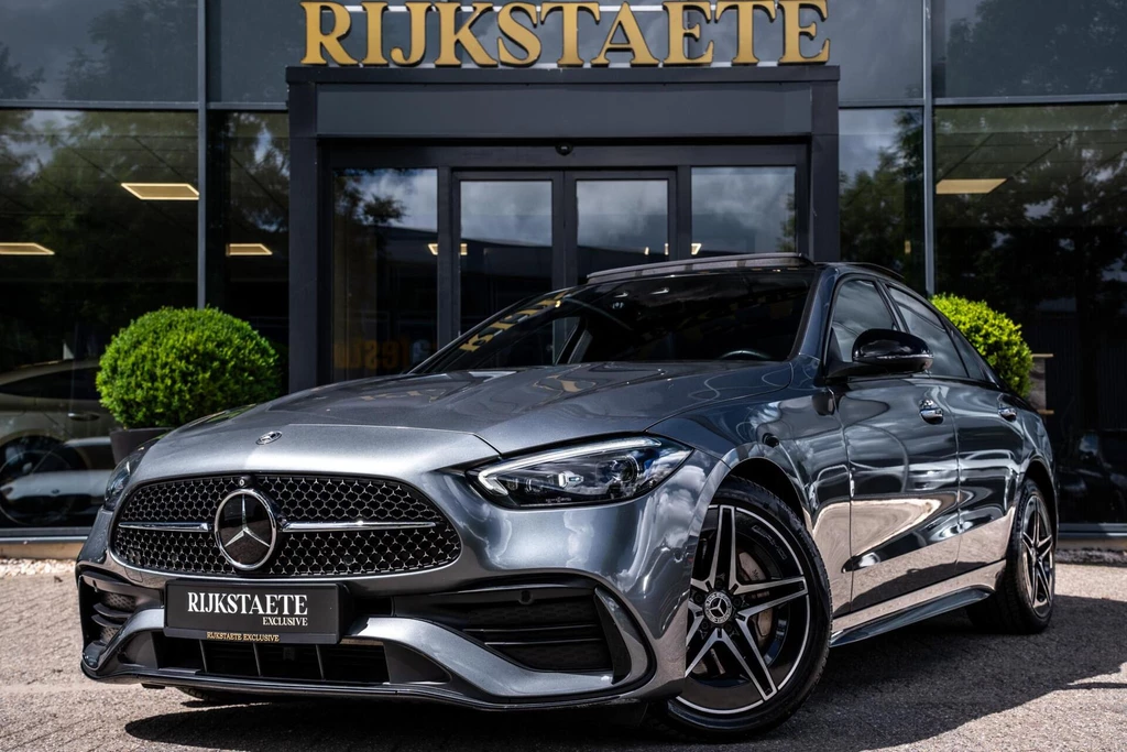 Mercedes-Benz C-Klasse C300e AMG Line|PANO|BURMESTER|360|ACC|18''