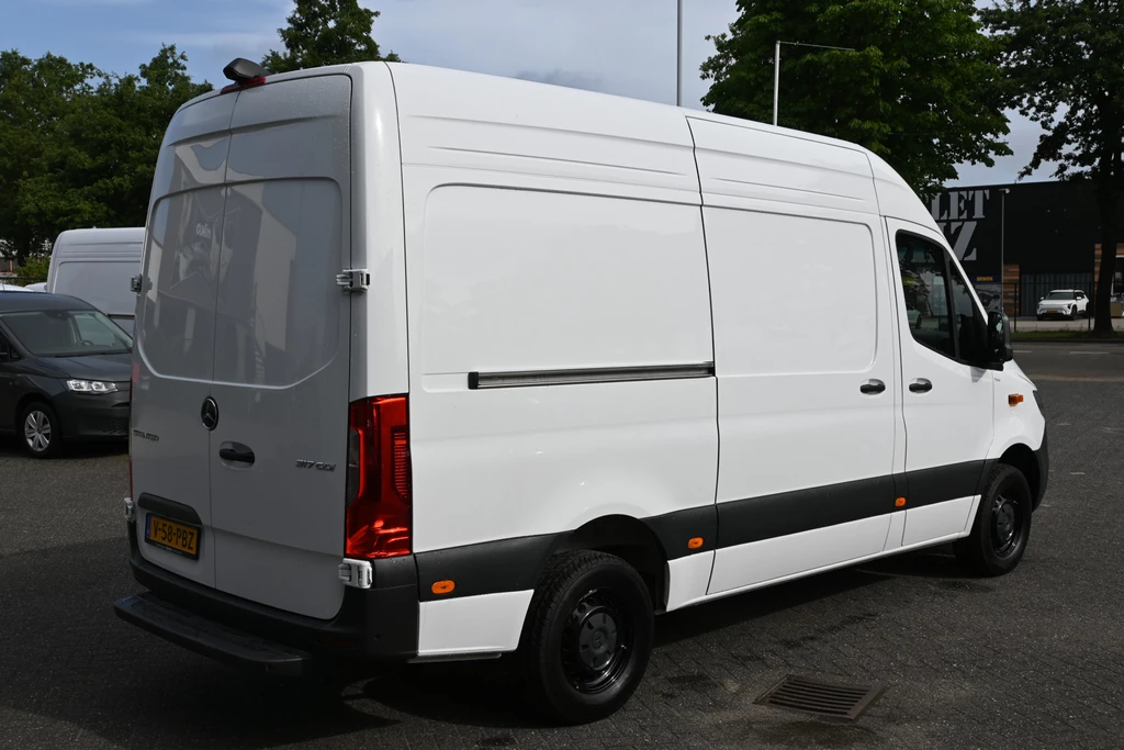 Mercedes-Benz Sprinter 317 CDI L2H2 Pro