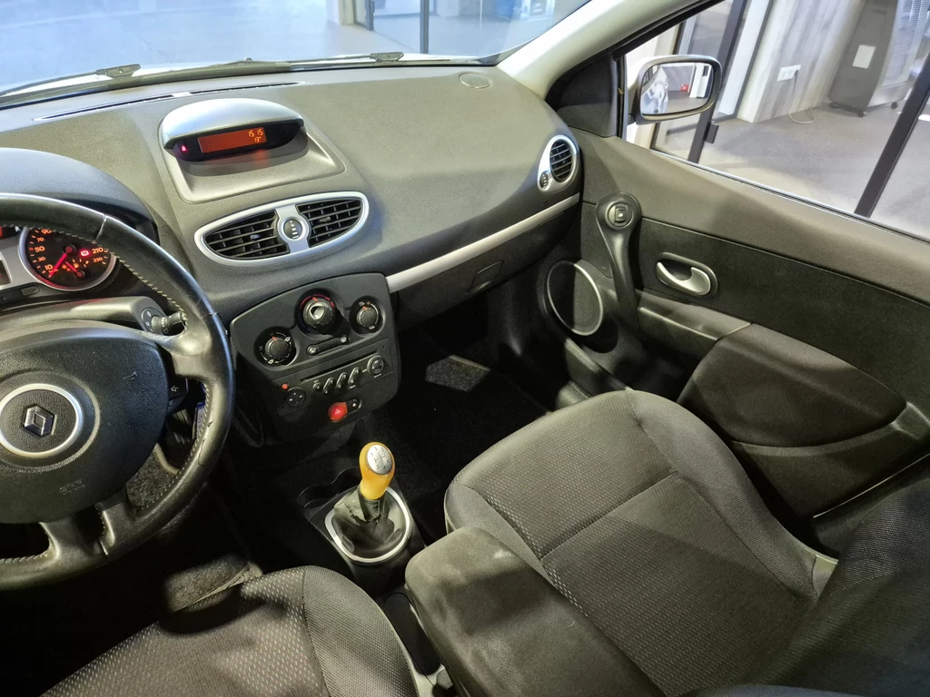 Renault Clio Estate 1.2 TCE 100pk Corporate