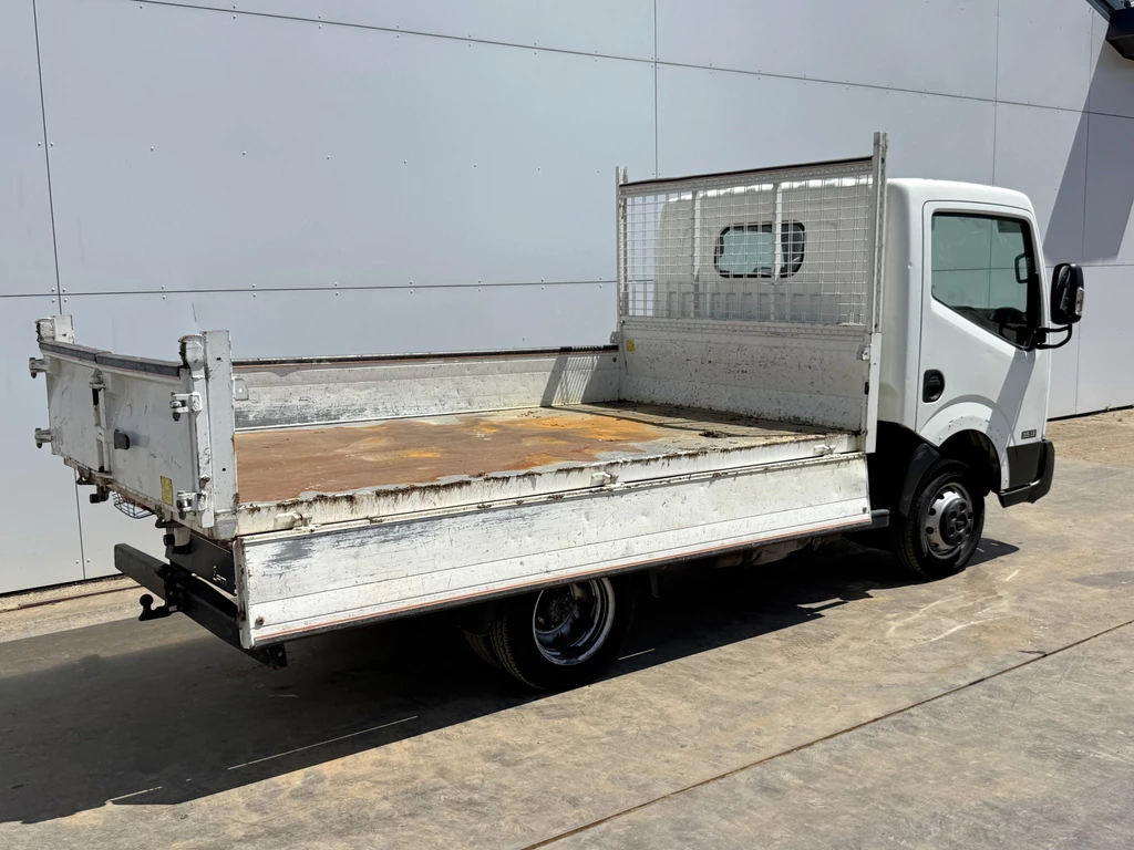 Nissan NT400 130PK 3.0