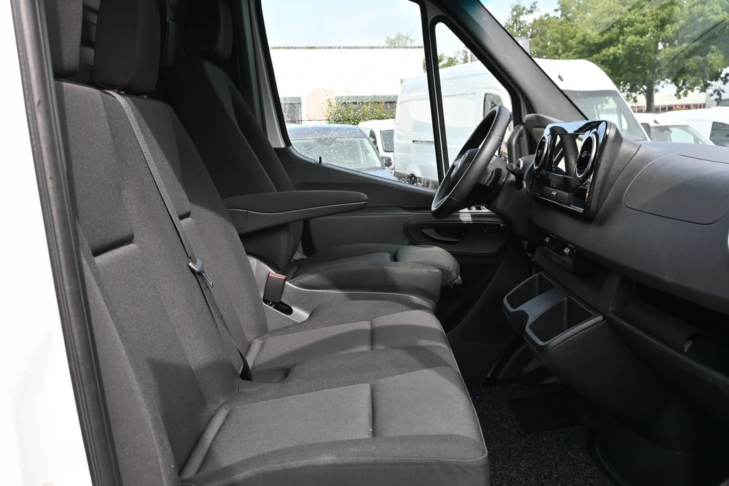 Mercedes-Benz Sprinter 317 CDI L2H2 Pro
