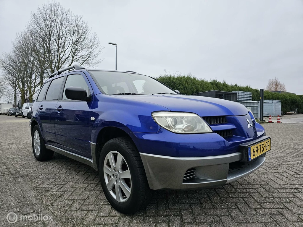 Mitsubishi Outlander