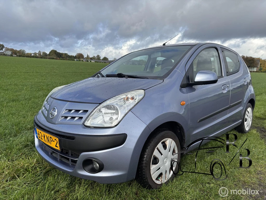 Nissan Pixo
