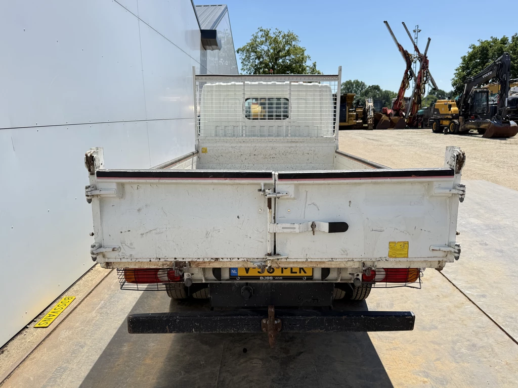 Nissan NT400 130PK 3.0