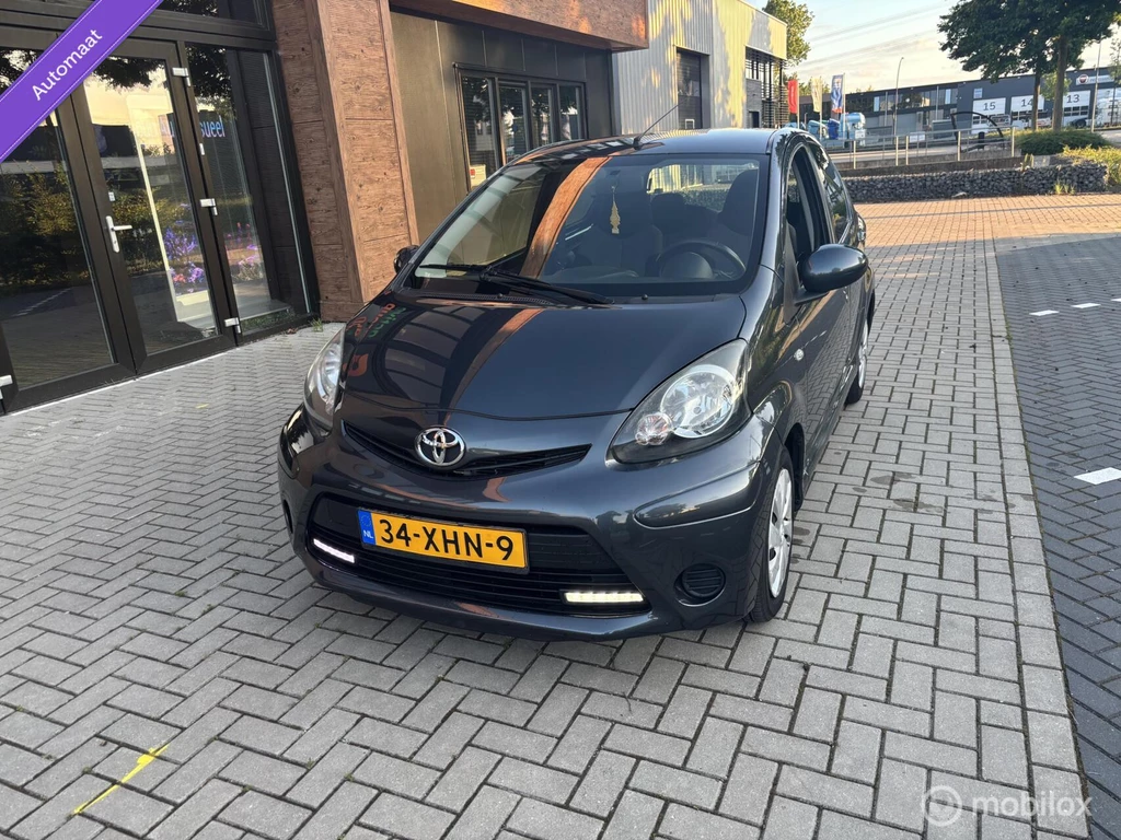 Toyota Aygo 1.0 VVT-i Aspiration AUTOMAAT 48607KM NAP AIRCO DAGRIJVERLICHTING STUURSCHAKEL ELECTRISCH PAKKET NWE APK NETTE AUTO
