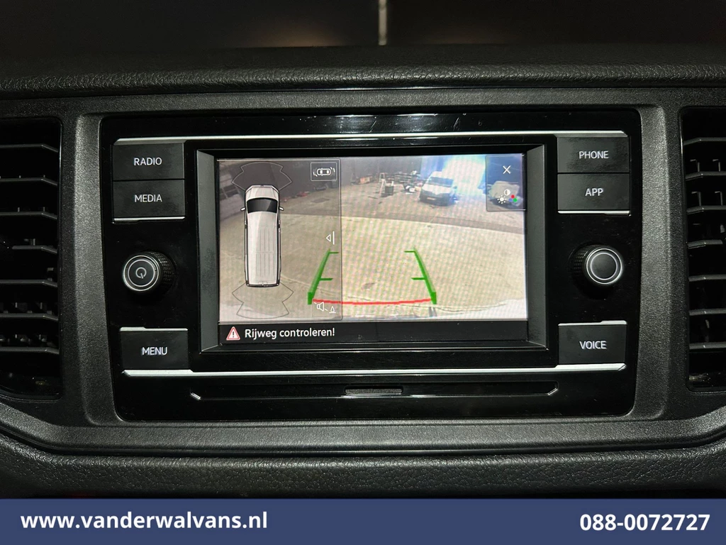 Volkswagen Crafter 2.0 TDI 141pk L3H3 L2H2 Euro6 Airco | Apple Carplay | Android Auto | Camera | Stoelverwarming