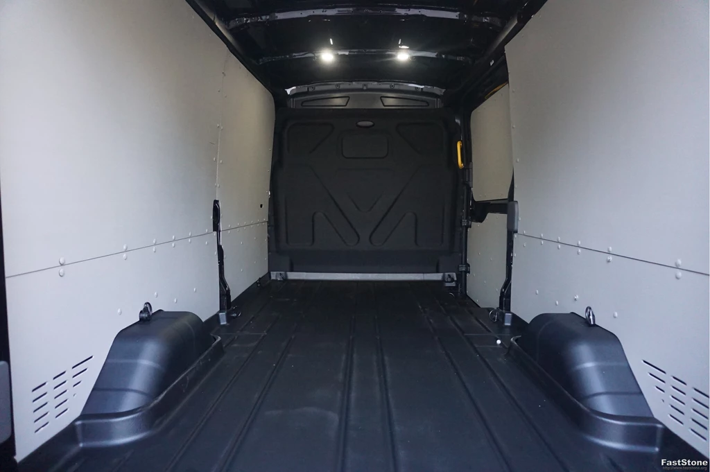 Ford Transit 350L L3H2 Trend AUT 130PK BPM VRIJ