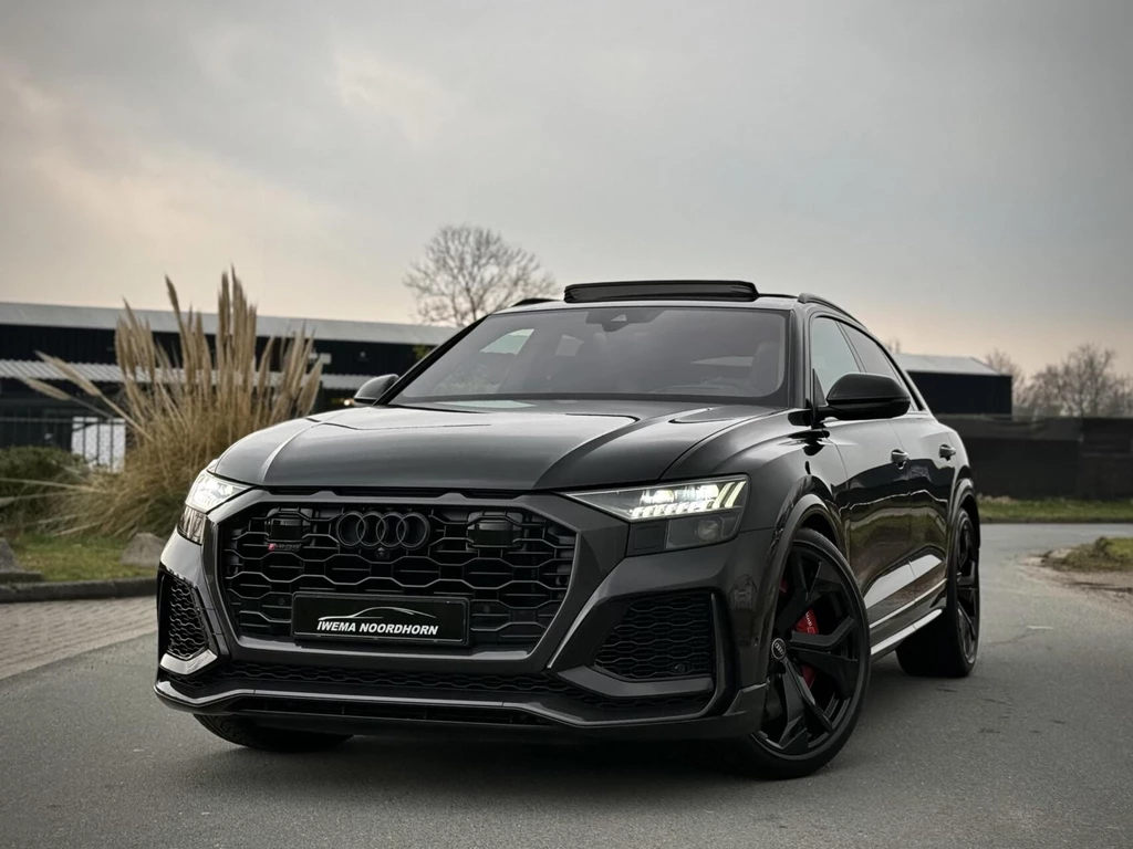 Audi RSQ8