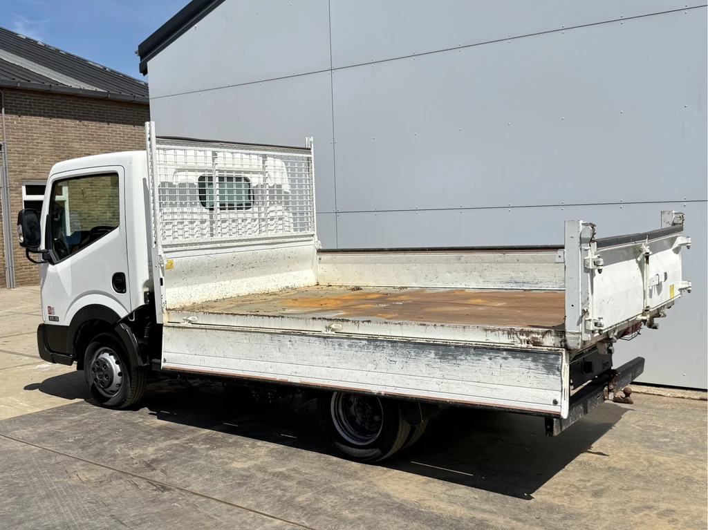 Nissan NT400 130PK 3.0