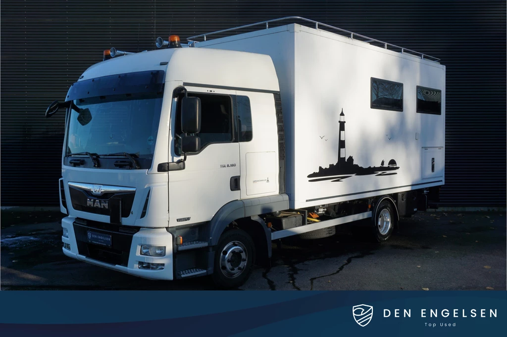 MAN TGL 8.180 4x2 Off Grid Camper Victron Zonnepanelen Badkamer Wasmachine Standkachel Boiler