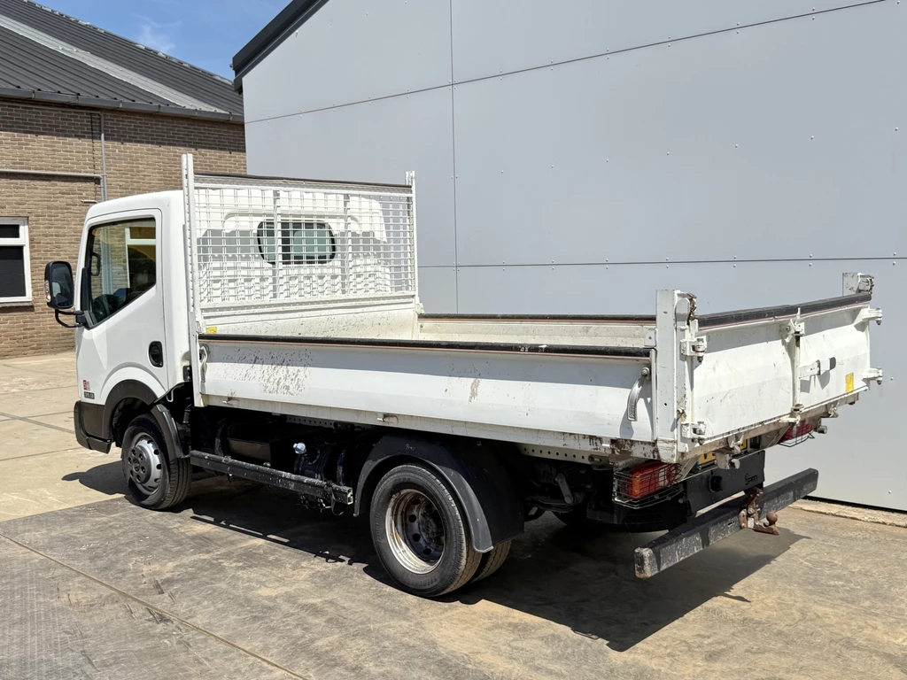 Nissan NT400 130PK 3.0